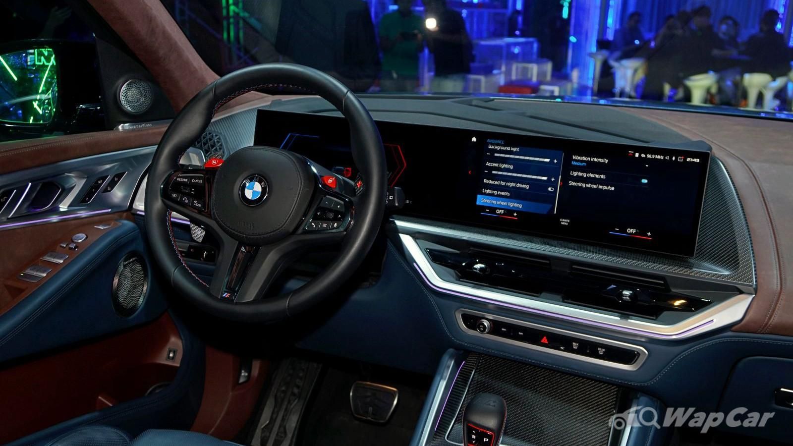 2023 BMW XM Public-2 Interior 002