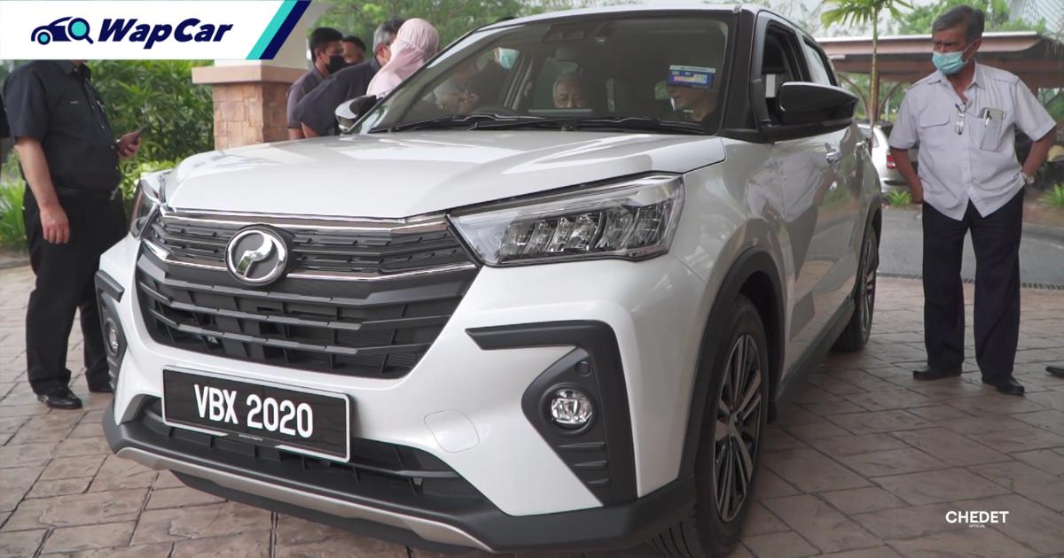 Tun M receives delivery of his Perodua Ativa; Check out that number plate! 01