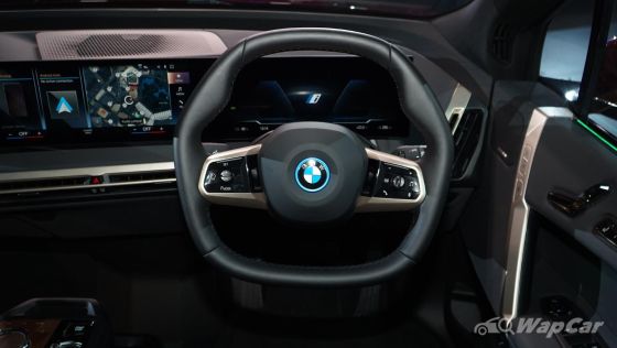 2022 BMW iX xDrive40 Public Interior 003