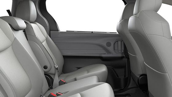 2023 Toyota Sienna XSE Hybrid 2.5L AWD Interior 005