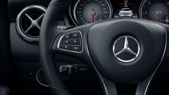 Mercedes-Benz AMG GLA (2019) Interior 006