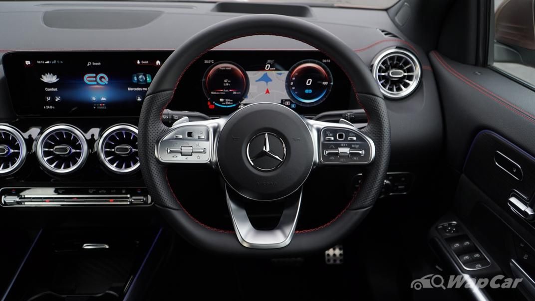 2022 Mercedes-Benz EQA 250 AMG Line Interior 002