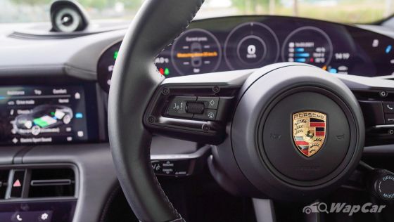 2021 Porsche Taycan 4S Interior 003