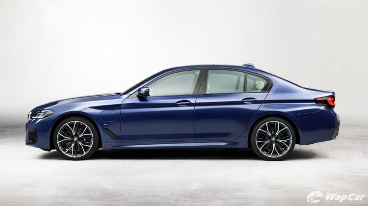 2020 (G30) BMW 5 Series facelift vs pre-facelift, is newer better?