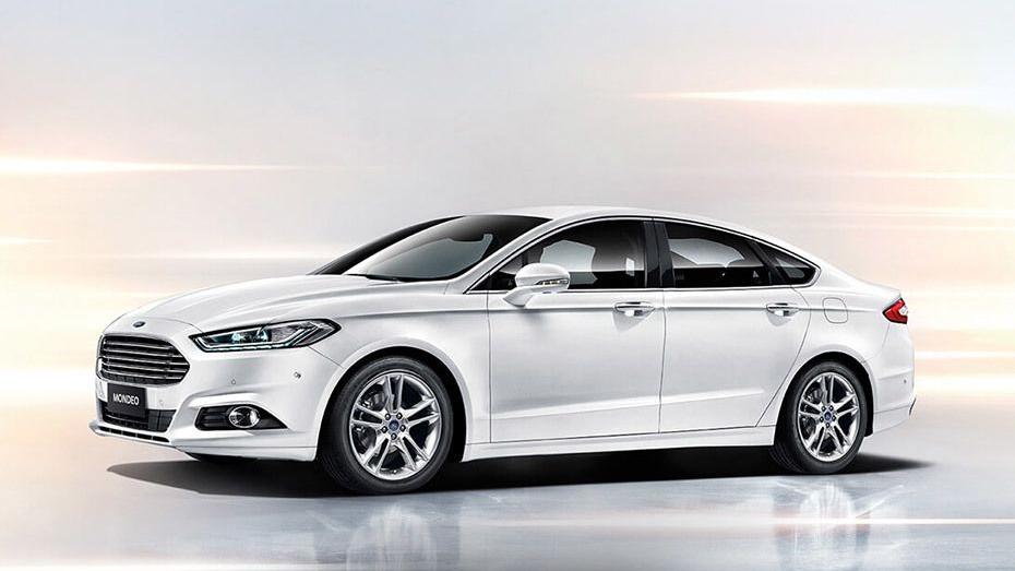 2018 Ford Mondeo 2.0 EcoBoost Exterior 001