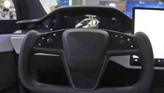 2022 Tesla Model X AWD Interior 006