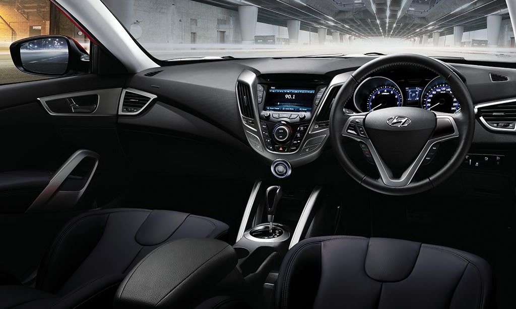 Hyundai Veloster (2017) Interior 001