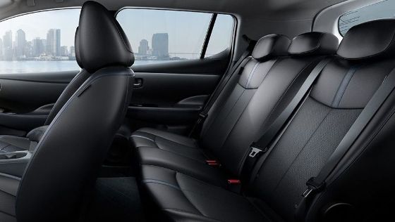 Nissan Leaf (2019) Interior 009