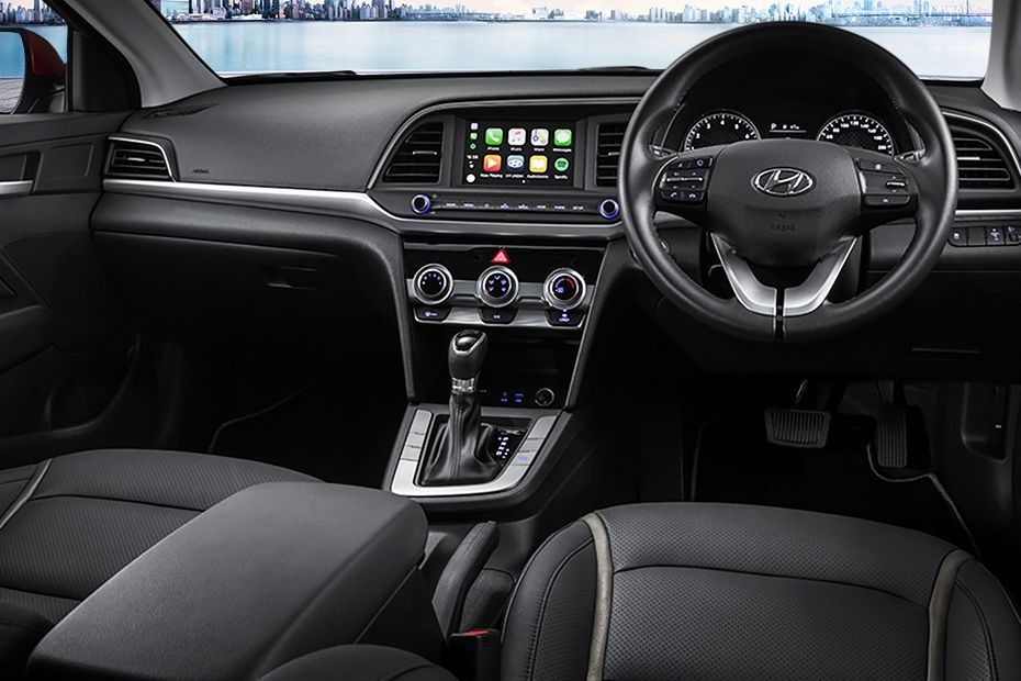 Hyundai Elantra (2018) Interior 001