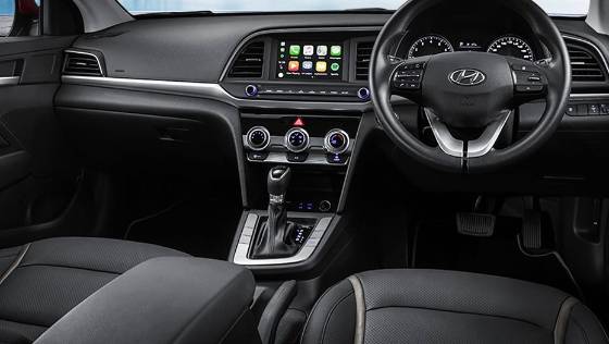 Hyundai Elantra (2018) Interior 001