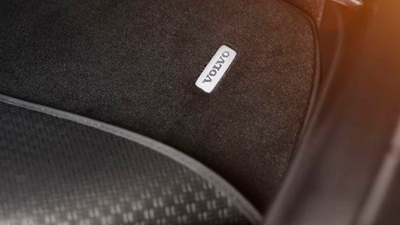 Volvo V40 (2018) Interior 007
