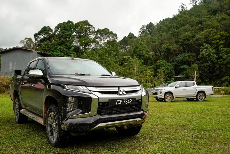 This is why the Mitsubishi Triton's Super Select 4WD II is the best 02