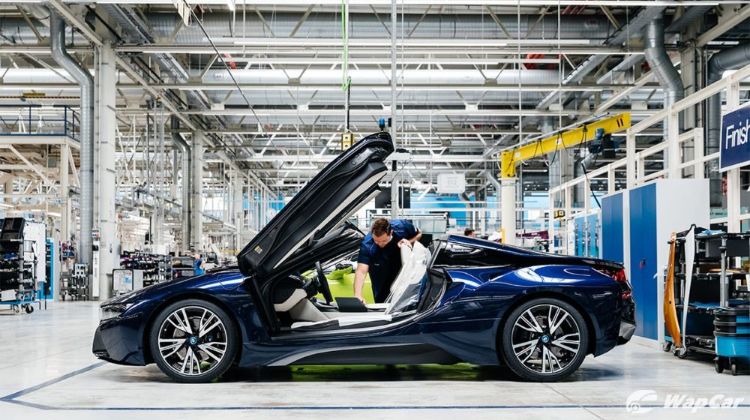 BMW commemorates the discontinuation of the BMW i8 with 18 custom-built units 