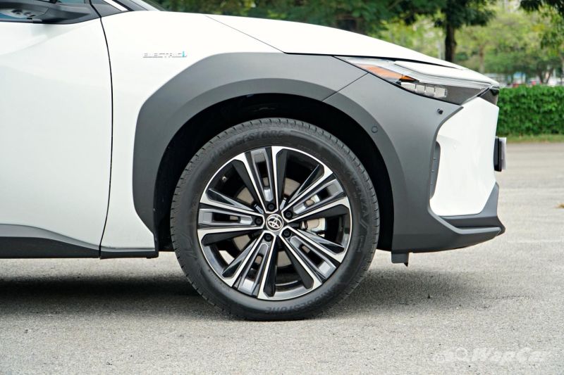 Review: 2023 Toyota bZ4X EV: An EV which is first a great SUV | WapCar