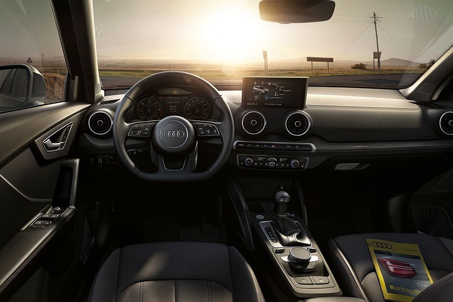 Audi Q2 (2019) Interior 002