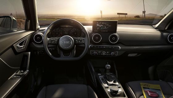 Audi Q2 (2019) Interior 002