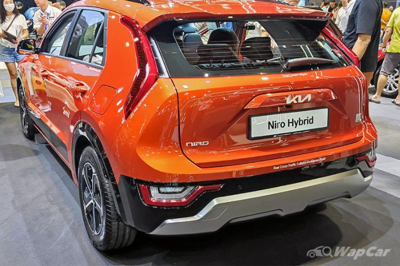 We take a closer look at the Malaysia-bound Kia Niro at the 2023 Singapore Motor Show 10