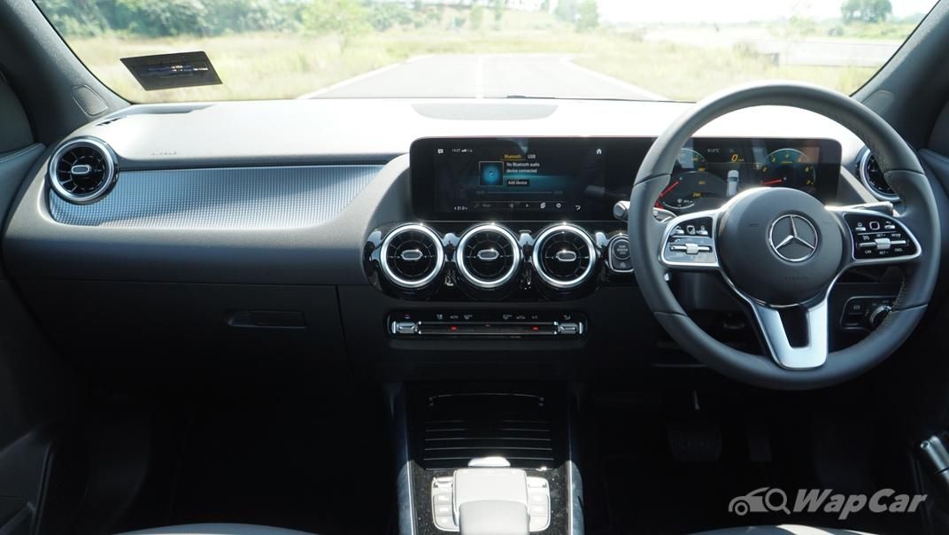 2021 Mercedes-Benz GLA 200 Progressive Line (CKD) Interior 002