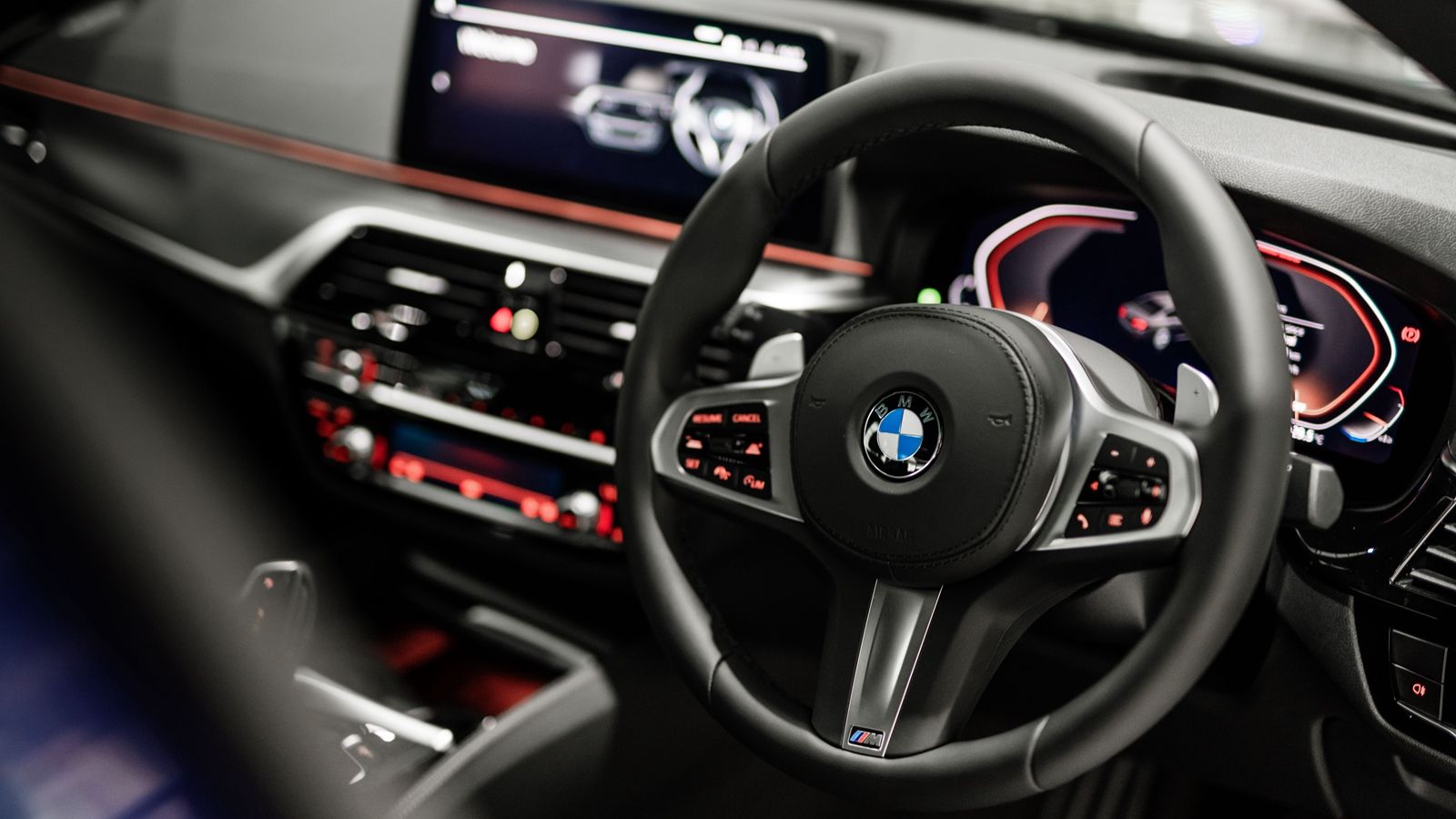 2021 BMW 5 Series 530i M Sport Interior 004