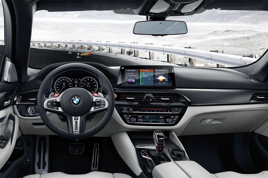 BMW M5 (2019) Interior 001