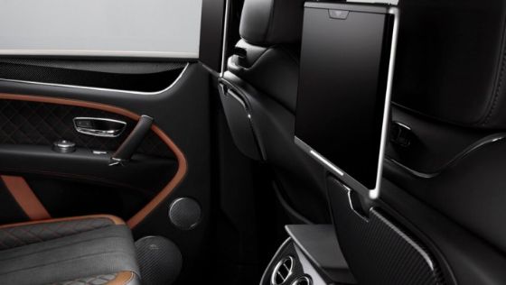Bentley Bentayga (2019) Interior 003