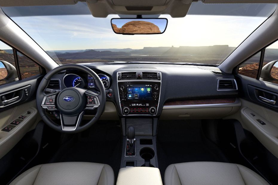 Subaru Outback (2018) Interior 001
