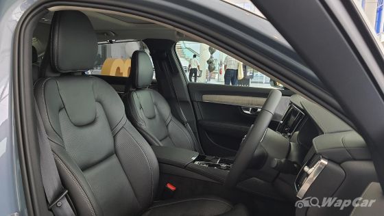 2021 Volvo S90 Recharge T8 Inscription Plus Interior 006