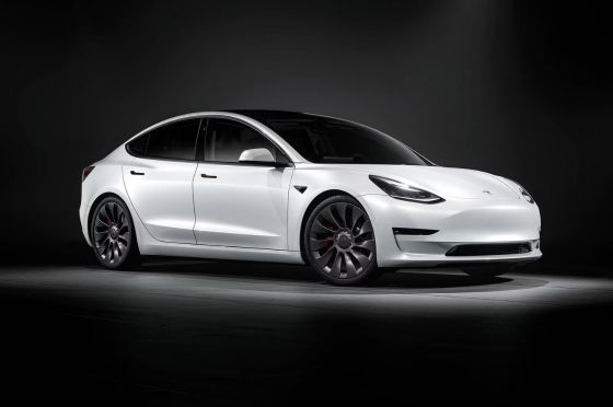 3 varian dengan harga mula tak sampai RM 200,000, Tesla Model Y mana yang patut anda beli?