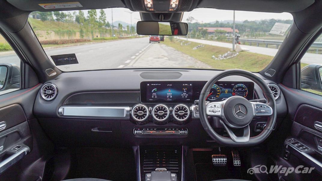 2020 Mercedes-AMG GLB 35 4MATIC Interior 002
