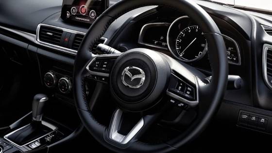 Mazda 3 Hatchback (2018) Interior 001