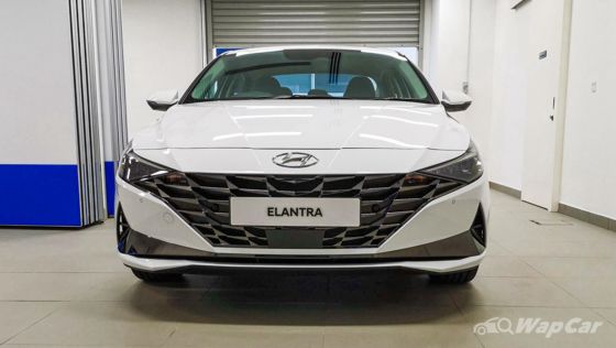 2021 Hyundai Elantra Premium Exterior 002