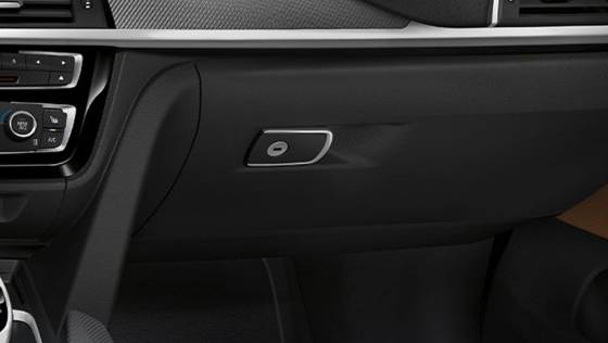 BMW 4 Series Coupe (2019) Interior 009