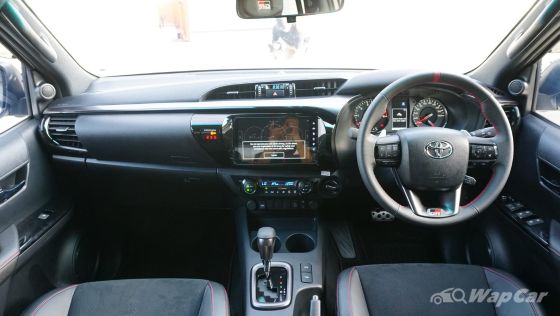 2023 Toyota Hilux GR Sport 2.8 AT Interior 001