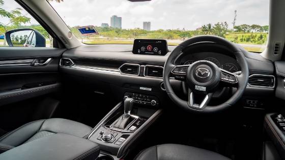 2019 Mazda CX-5 2.5L TURBO Interior 002