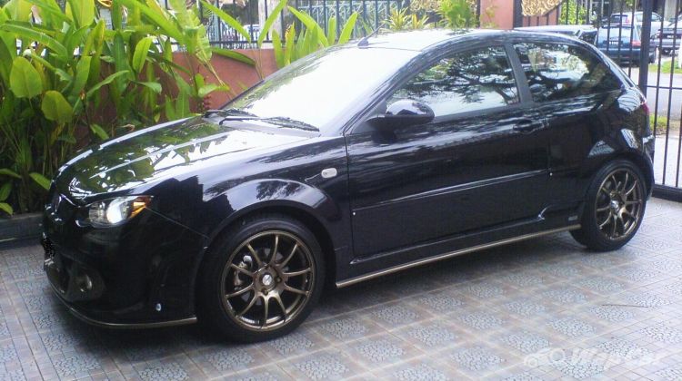 Proton Satria Neo - hatchback 2 pintu pujaan ramai kini sekitar RM 30k, berminat?