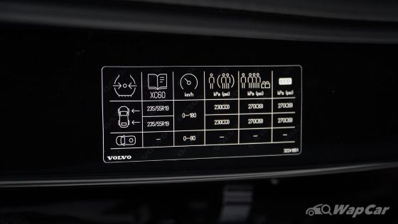 2022 Volvo XC60 Recharge T8 Inscription Plus Others 005