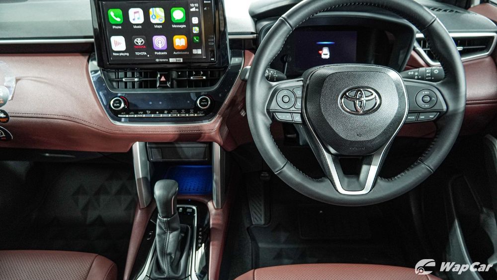 2020 Toyota Corolla Cross Interior 005