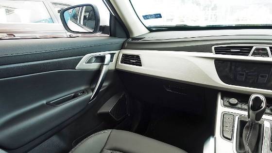 2018 Proton X70 1.8 TGDI Executive AWD Interior 006