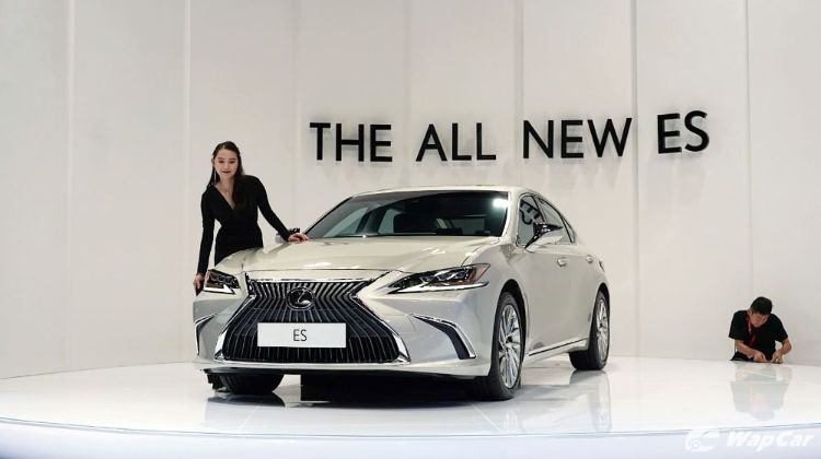 Lexus ES outsells BMW 5 Series and Mercedes-Benz E-Class in USA