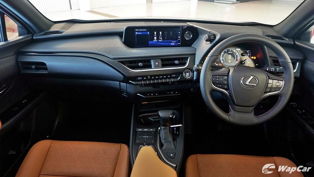 2020 Lexus UX 200 Luxury Interior 001