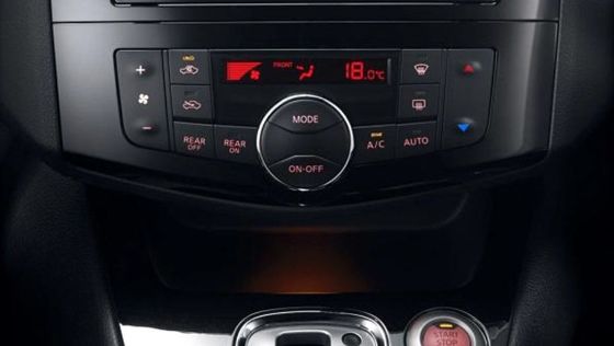 Nissan Grand Livina (2018) Interior 007