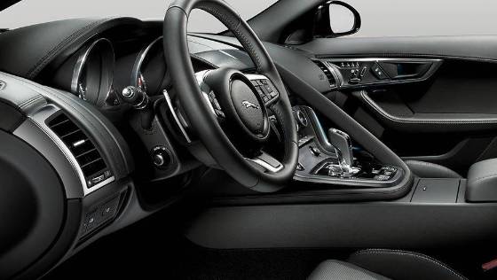 Jaguar F-Type (2013) Interior 007
