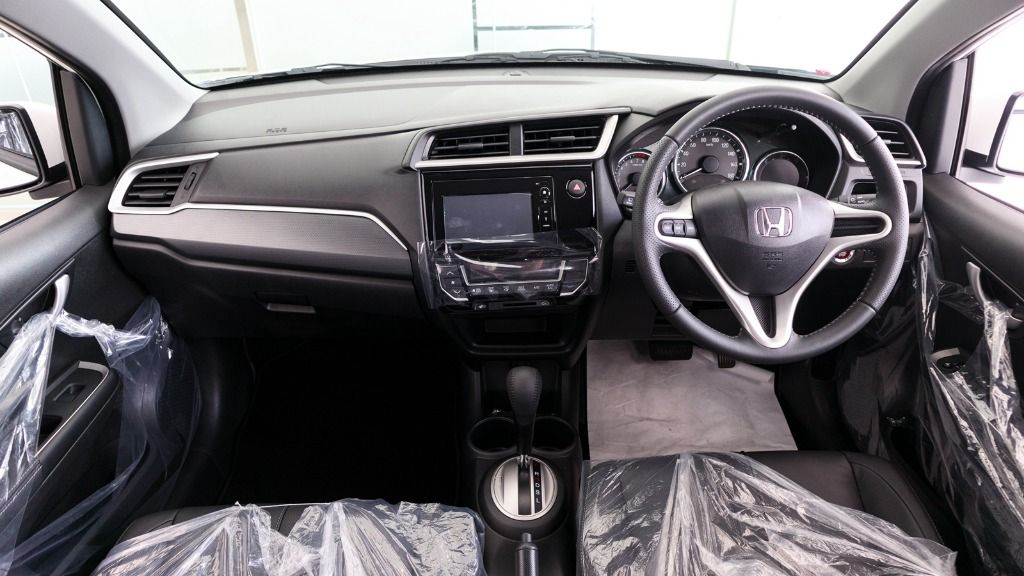 2018 Honda BR-V 1.5 V Interior 001