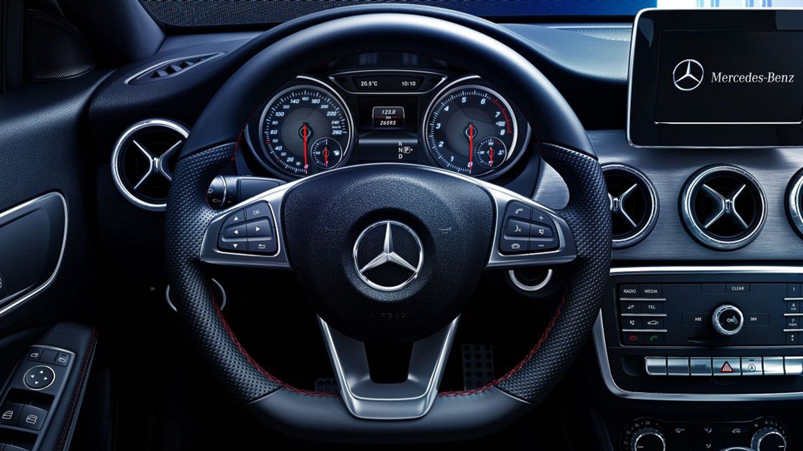2018 Mercedes-Benz CLA 200 Night Edition Interior 003