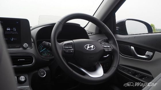 2021 Hyundai Kona Electric e-Plus Interior 004