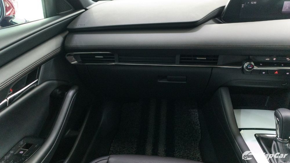 2019 Mazda 3 Liftback 2.0 SkyActiv High Plus Interior 004