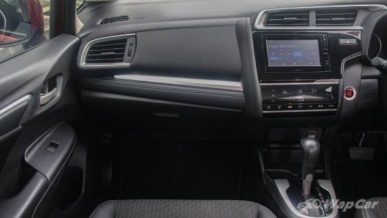 2019 Honda Jazz 1.5 V Interior 003