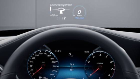 Mercedes-Benz C-Class Coupe (2019) Interior 002