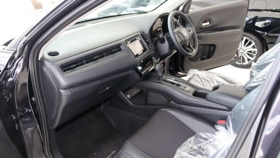 2019 Honda HR-V 1.8 E Interior 003