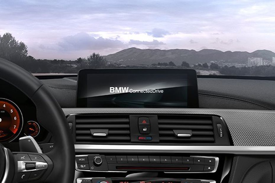 BMW 4 Series Coupe (2019) Interior 005
